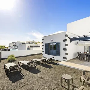 https://casa-estela-villasexperience.in-canary-islands.com